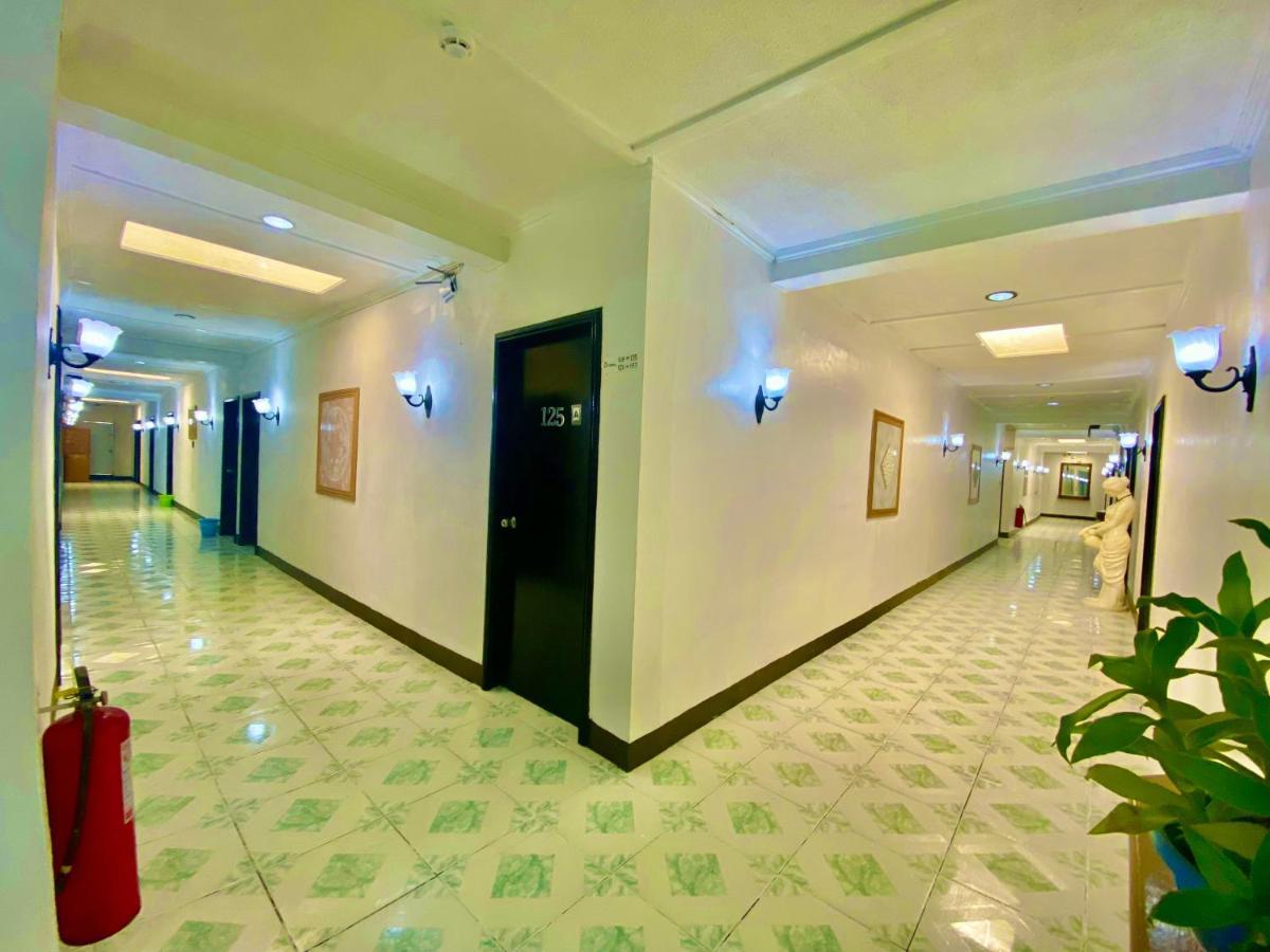 Ogh Resort Hotel Angeles Eksteriør billede